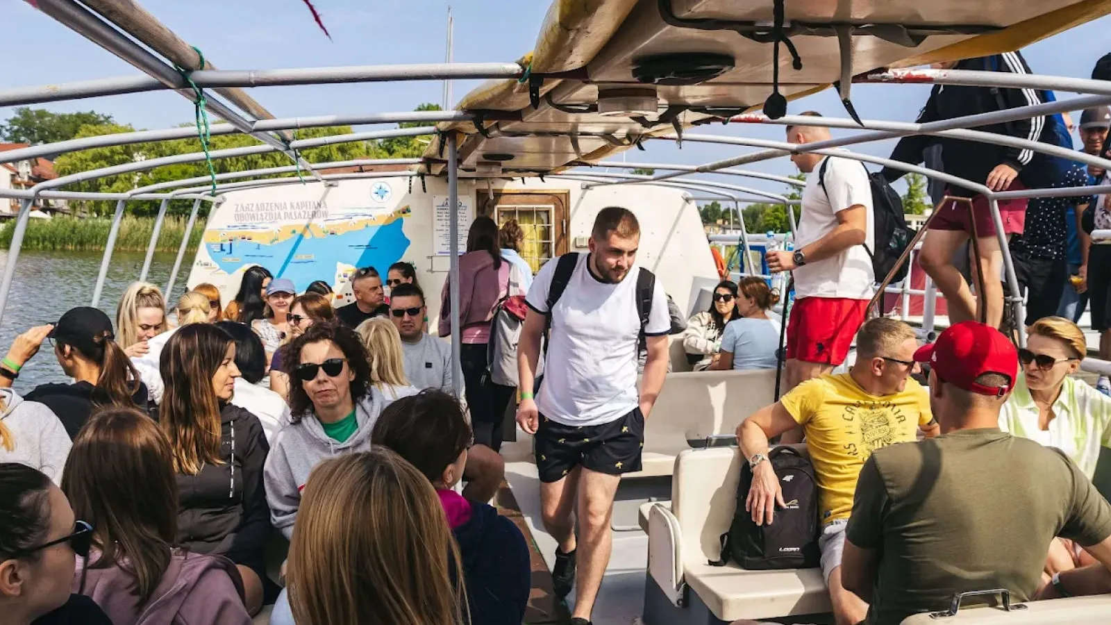 rejsy-statkiem-mielno-waterfun-05